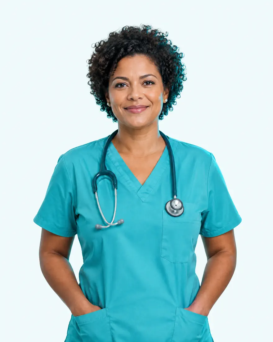 Dra. Alba Trevo, de pijama cirúrgico teal, braços relaxados